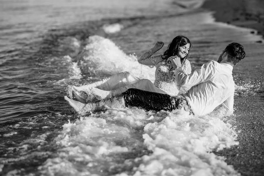 Fotógrafo de casamento Ciprian Băbușanu (babusanu). Foto de 4 de março