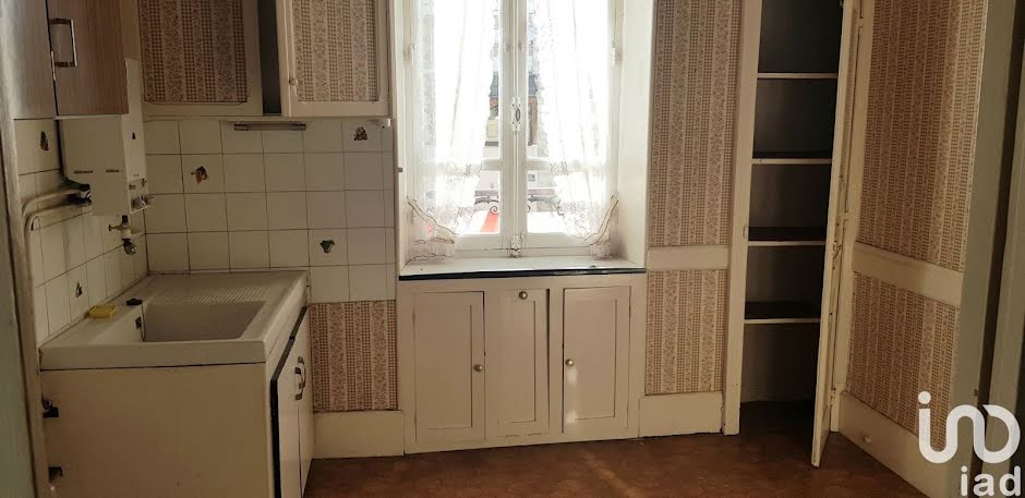 Vente appartement 4 pièces 80 m² à Montluçon (03100), 38 999 €