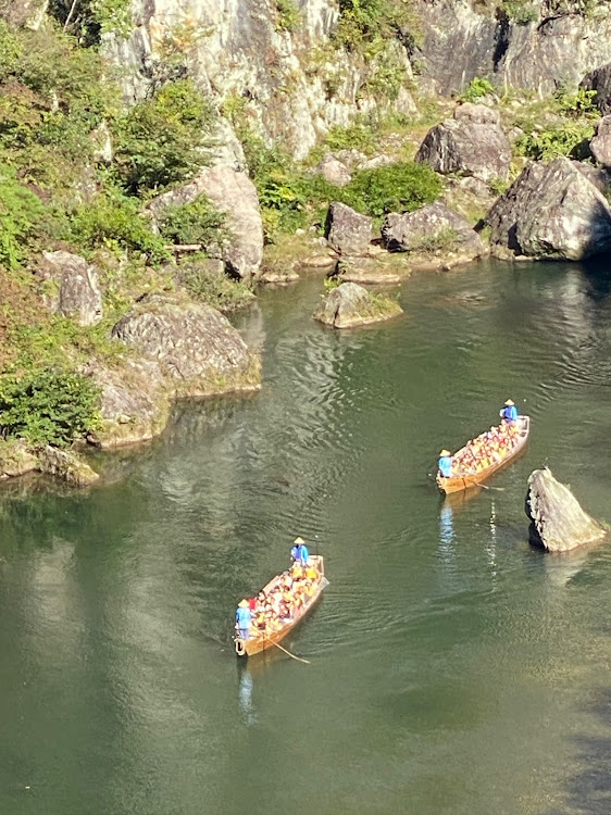 ハリアーの鬼怒川温泉・水陸両用バス・ダム湖・川魚料理・魔改造車に関するカスタム事例の投稿画像5枚目