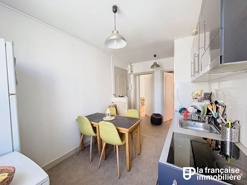 Location meublée appartement 4 pièces 73 m² à Rennes (35000), 1 513 €