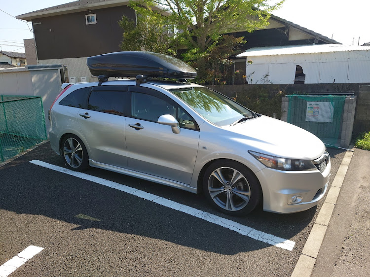 ストリームのゴールデンウィーク・低そうで低くない少し低い車・ルーフボックス・那須高原に関するカスタム事例の投稿画像3枚目