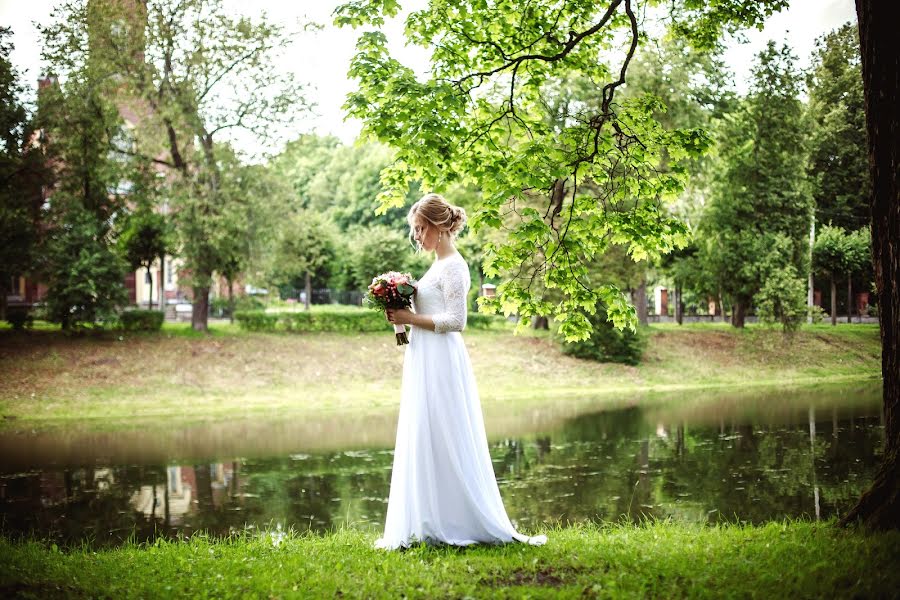 Wedding photographer Yuriy Mironov (mironovj). Photo of 14 September 2017