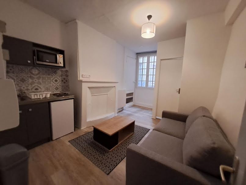 Location meublée appartement 1 pièce 16 m² à Limoges (87000), 400 €