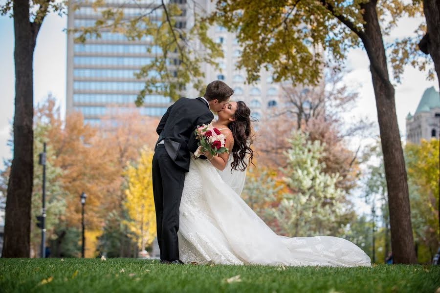 Wedding photographer Santino Matrundola (santinomtl). Photo of 10 May 2019