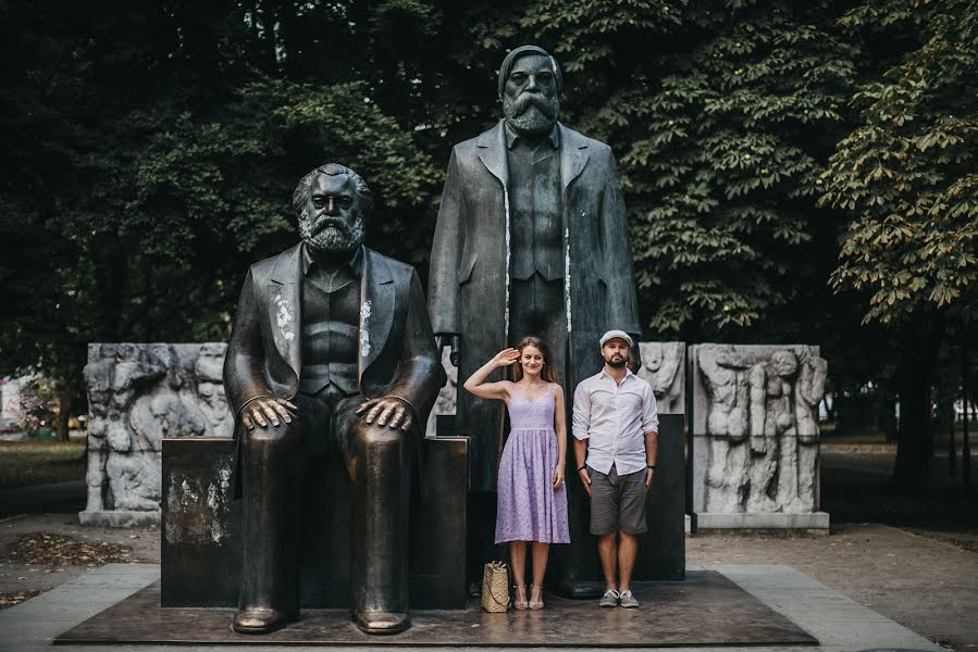 Fotógrafo de casamento Sergey Bitch (ihrzwei). Foto de 5 de agosto 2018