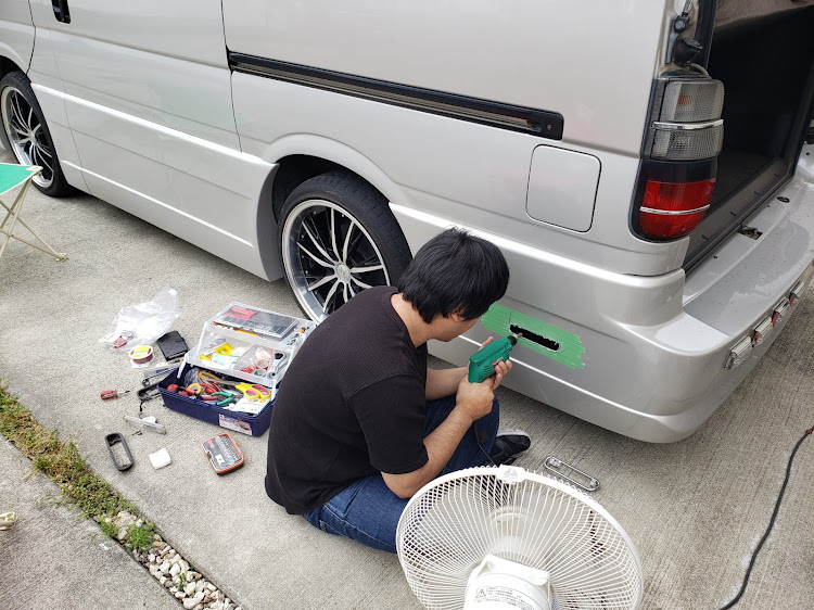 ハイエース スーパーロングのDIY・100系ハイエース・ホイール交換・GWに関するカスタム事例の投稿画像3枚目