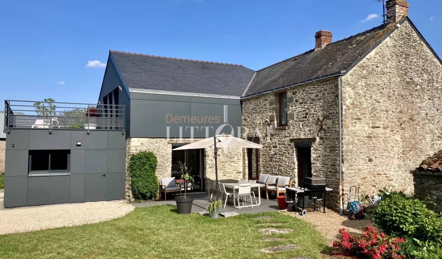 House with terrace Vigneux-de-Bretagne