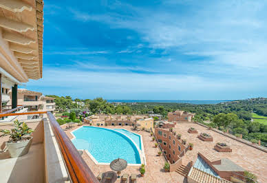 Appartement avec terrasse et piscine 2