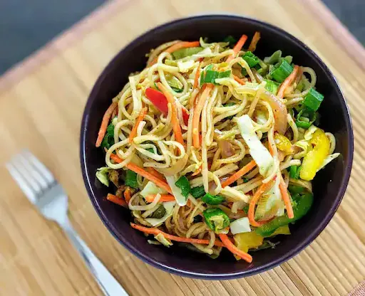 Vegetable Hakka Noodles