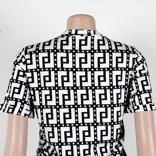 Title 2, European And American Printed V-neck Pleating W...