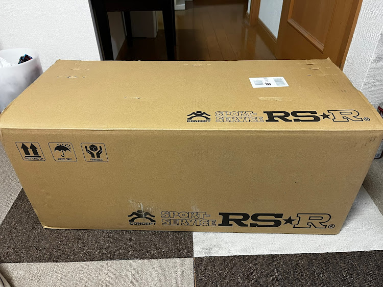 シビックのローガン東北・PrivateCustomTeams我流車・車高調届いた・RS-R Best-i・ホイール決まらないに関するカスタム事例の投稿画像1枚目