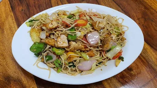 Chicken Hakka Noodles