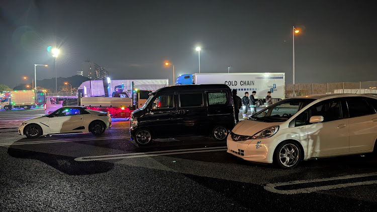 バモスホビオの夜会・ナイトオフ・ゴールデンウィーク初日・幕張パーキング下り・デコトラに関するカスタム事例の投稿画像1枚目