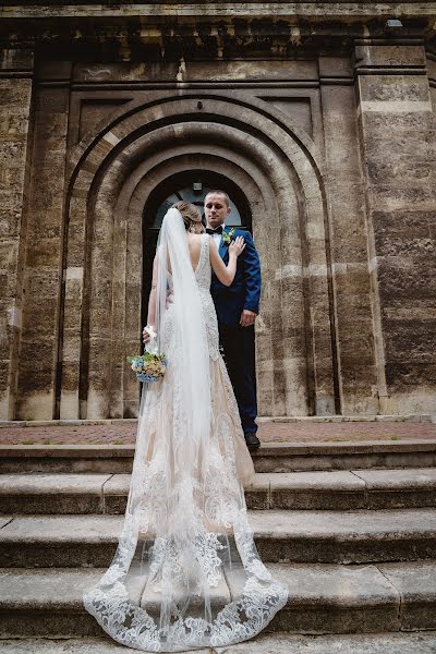 Fotógrafo de casamento Miroslava Velikova (studiomirela). Foto de 11 de agosto 2018