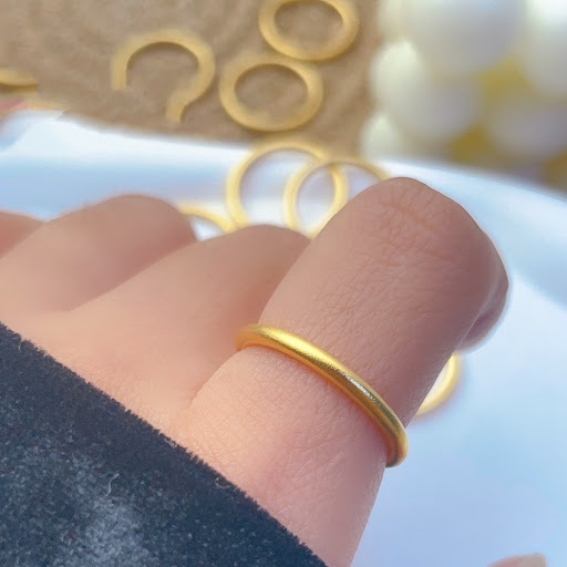 Title 1, Solid Closed Ins Style Ring Ornament for elegan...