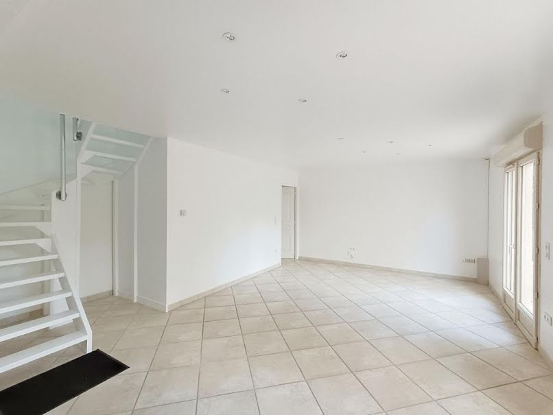 Vente maison 7 pièces 122 m² à Mantes-la-Jolie (78200), 331 850 €