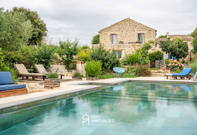 House with pool and garden 1