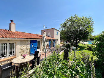 maison à Saint-Michel-en-l'Herm (85)