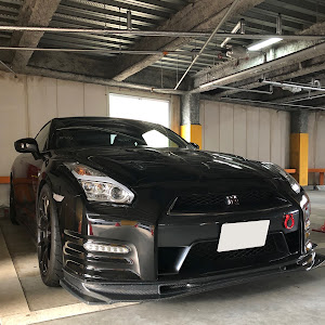 NISSAN GT-R R35