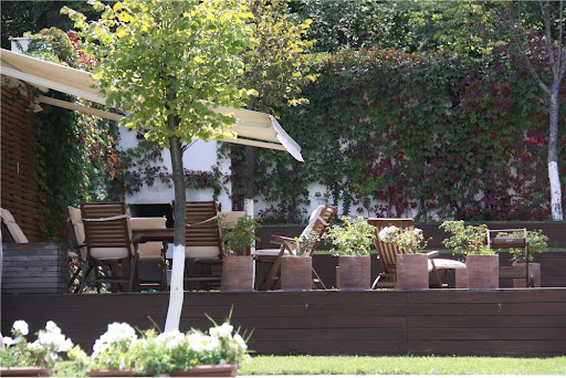 Maison avec piscine et jardin 5