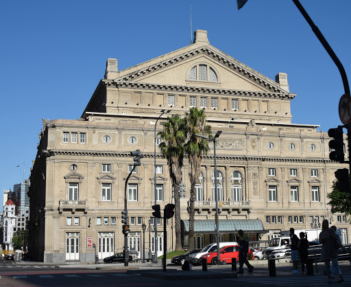 buenos-aires1.jpg - The Teatro Colon