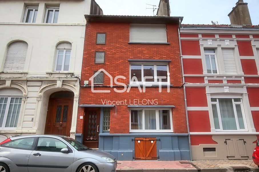Vente maison  153 m² à Calais (62100), 207 000 €