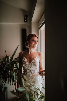 Jurufoto perkahwinan Andreja Zdravko Špehar (instudioweddings). Foto pada 8 Disember 2021