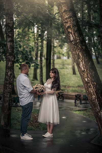 Photographe de mariage Elena Malakhovskaya (konfetarus). Photo du 7 juillet 2022