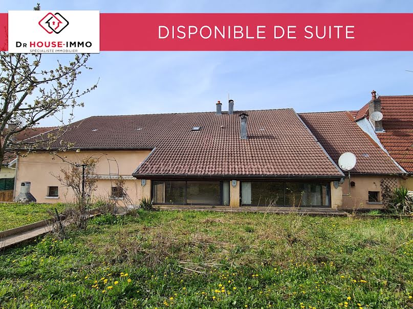 Vente maison 6 pièces 151 m² à Rougemont (25680), 135 000 €