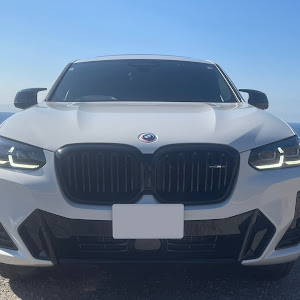 X4 M40i