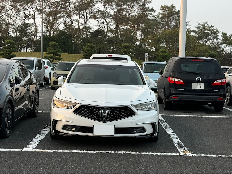 レジェンドのレジェンドKC2・BBS LM・CarPlay対応・秋の気配に関するカスタム事例の投稿画像4枚目
