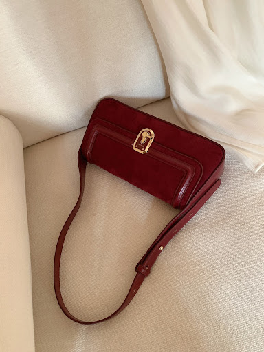 Title 1, Fashion Personality Retro Red Crossbody Bag. St...