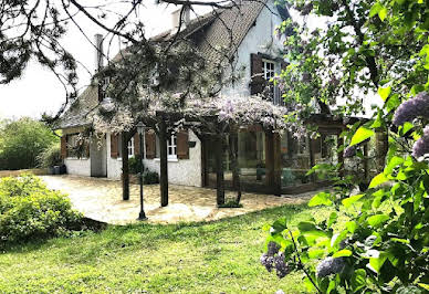 Maison avec terrasse 1