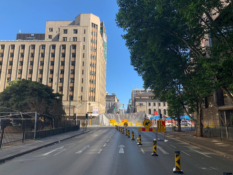 The streets around the Bank of Lisbon building had been closed off ahead of the demolition.