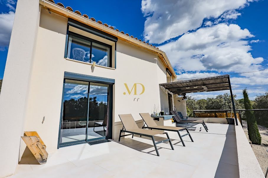 Vente villa 3 pièces 115 m² à Saint-Saturnin-lès-Apt (84490), 465 000 €