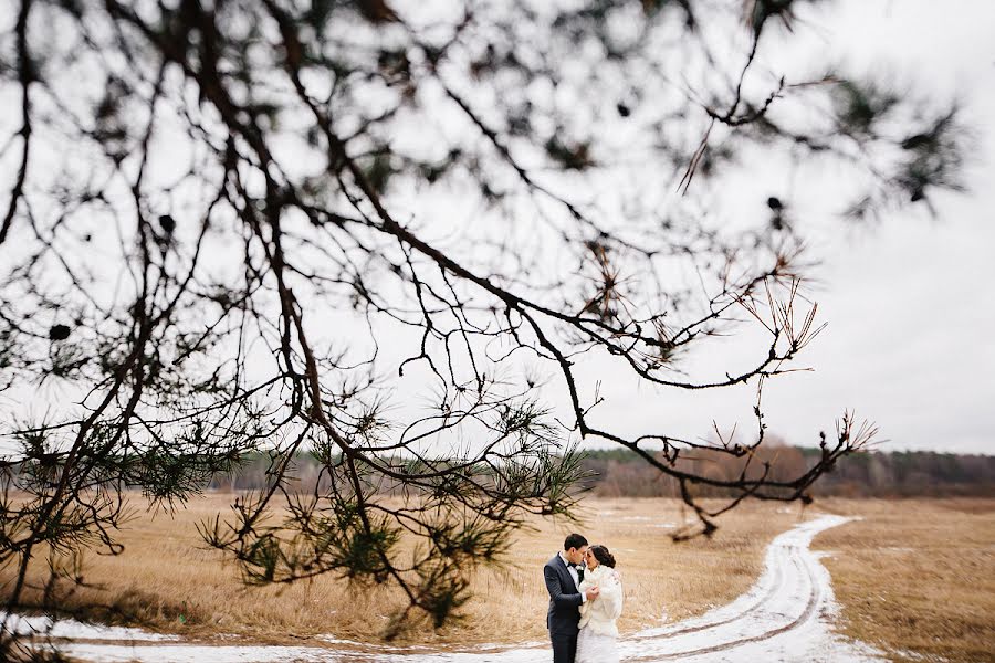 Fotógrafo de bodas Dmitriy Dobrolyubov (dobrolubovd). Foto del 7 de febrero 2015