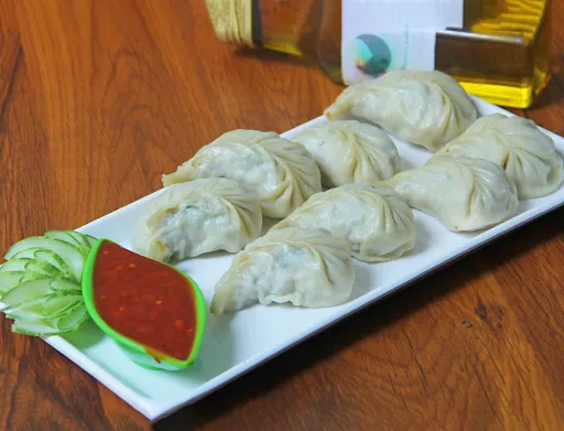 Veg Steamed Momos [8 Pieces]