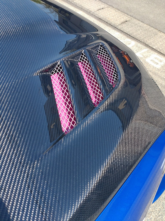 WRX STIのピンクしか勝たん・砂だらけに・夕暮れと愛車・ニヤニヤが止まらないに関するカスタム事例の投稿画像5枚目