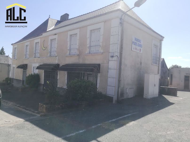 Vente maison 8 pièces 211 m² à Champgenéteux (53160), 77 000 €