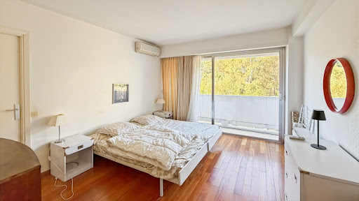 Appartement avec terrasse et piscine 5