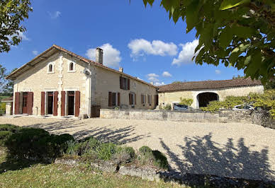 House with pool and terrace 11