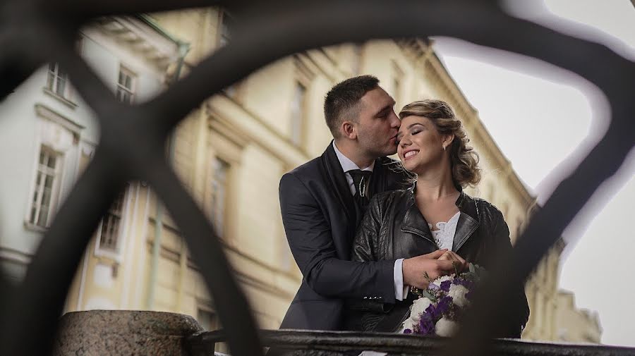 Fotógrafo de casamento Dmitriy Iskusov (mitya). Foto de 9 de julho 2018