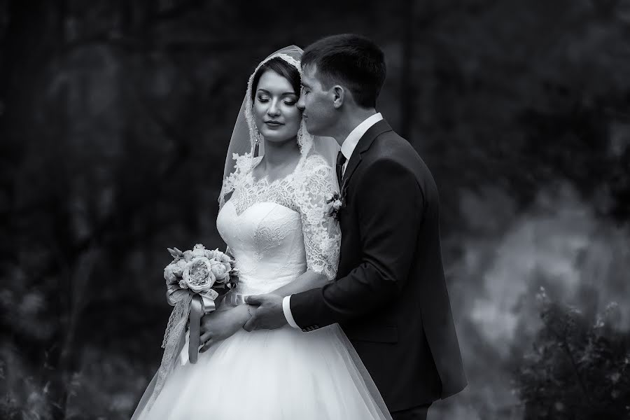 Fotografo di matrimoni Rinat Makhmutov (renatschastlivy). Foto del 5 settembre 2016