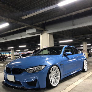 M4 クーペ