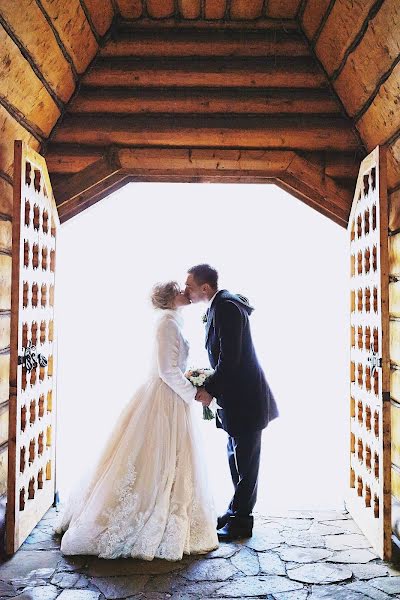 Fotógrafo de bodas Olga Efremova (olyaefremova). Foto del 24 de febrero 2017