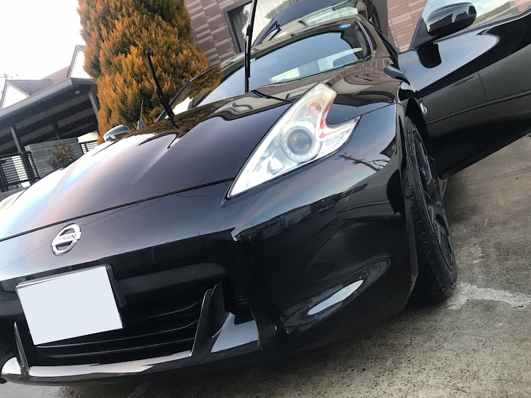 フェアレディZのフェアレディZ・z34・フォロー、いいね、コメントよろしくお願いします！・手洗い洗車・さむい😨に関するカスタム事例の投稿画像1枚目