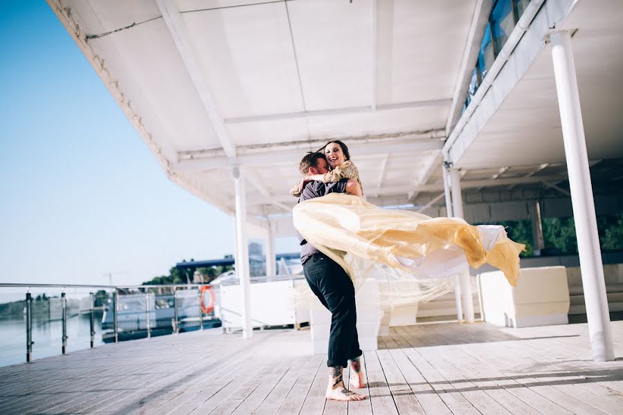 Fotógrafo de casamento Sergey Shunevich (shunevich). Foto de 24 de agosto 2015