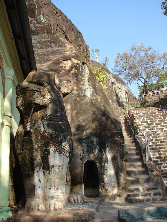 hpo win daung caves - monywa