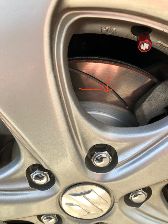 スイフトスポーツのディクセル  FC type スリット入りスポーツブレーキローター・DIY作業に関するカスタム事例の投稿画像1枚目