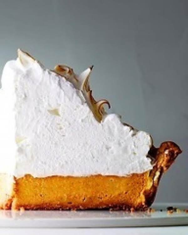 DEEP DISH PUMPKIN MERINGUE PIE_image